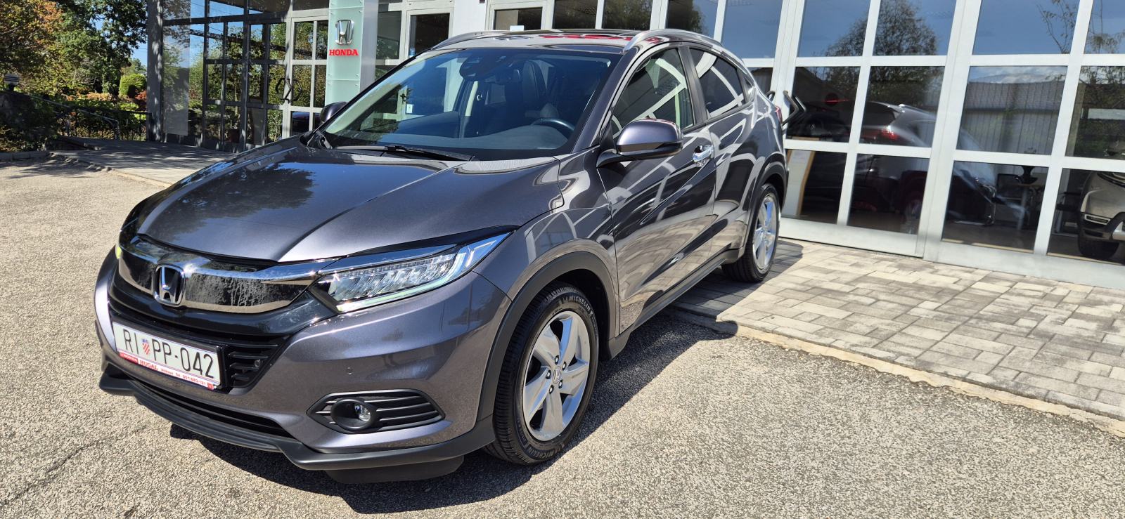 Honda HR-V 1,5 Executive CVT, samo 50.000km!, fotografija 4