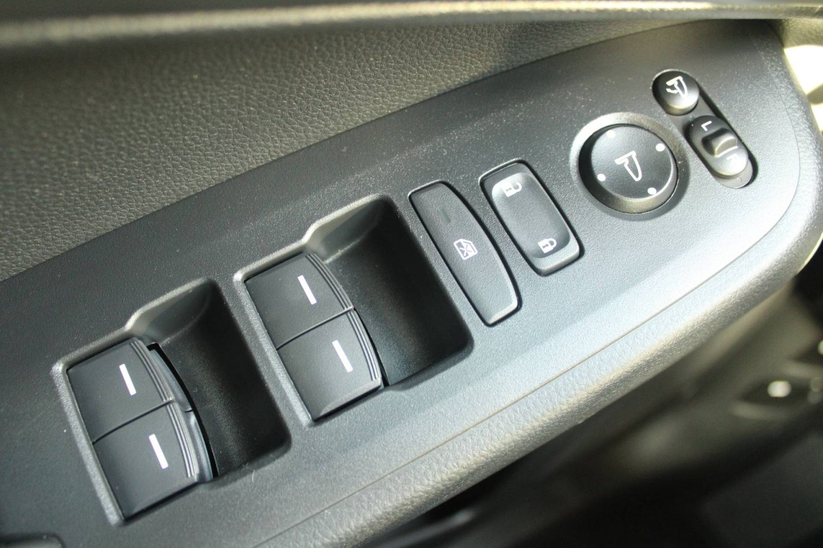 Honda HR-V 1.5 HEV Elegance AUTOMATIK, fotografija 12