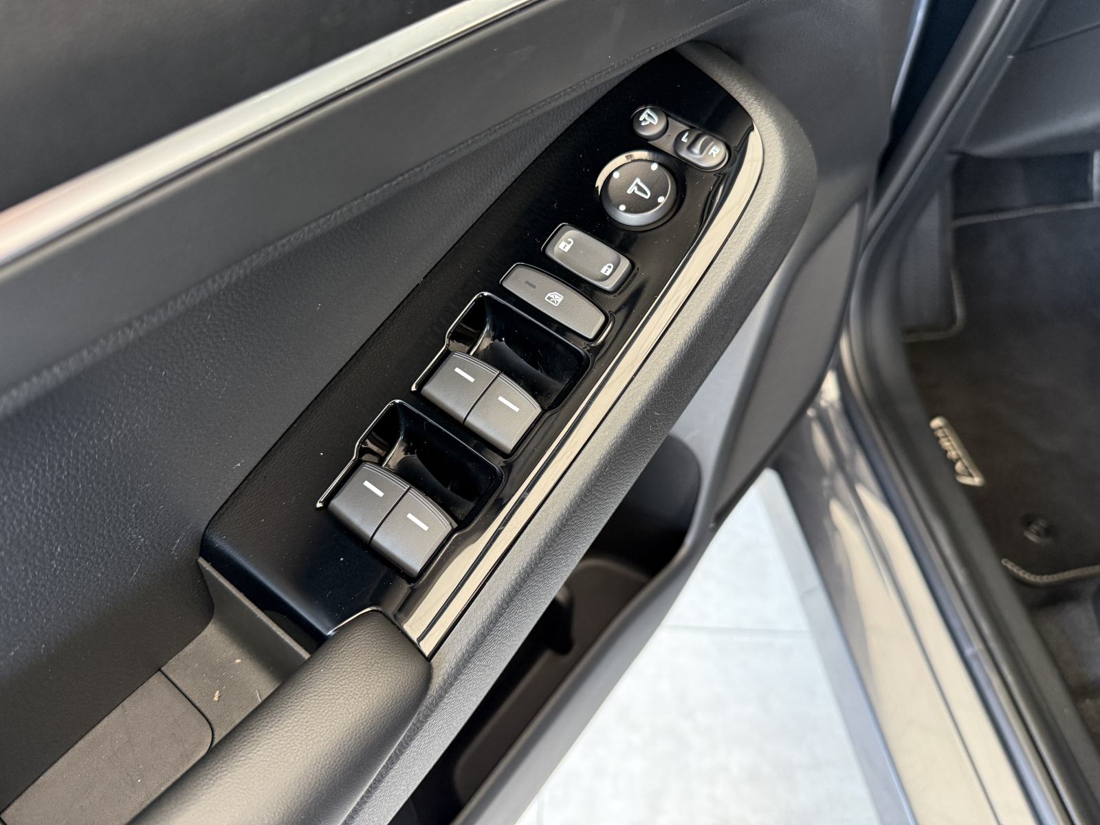 Honda HR-V 1,5 Hybrid Advance, fotografija 10