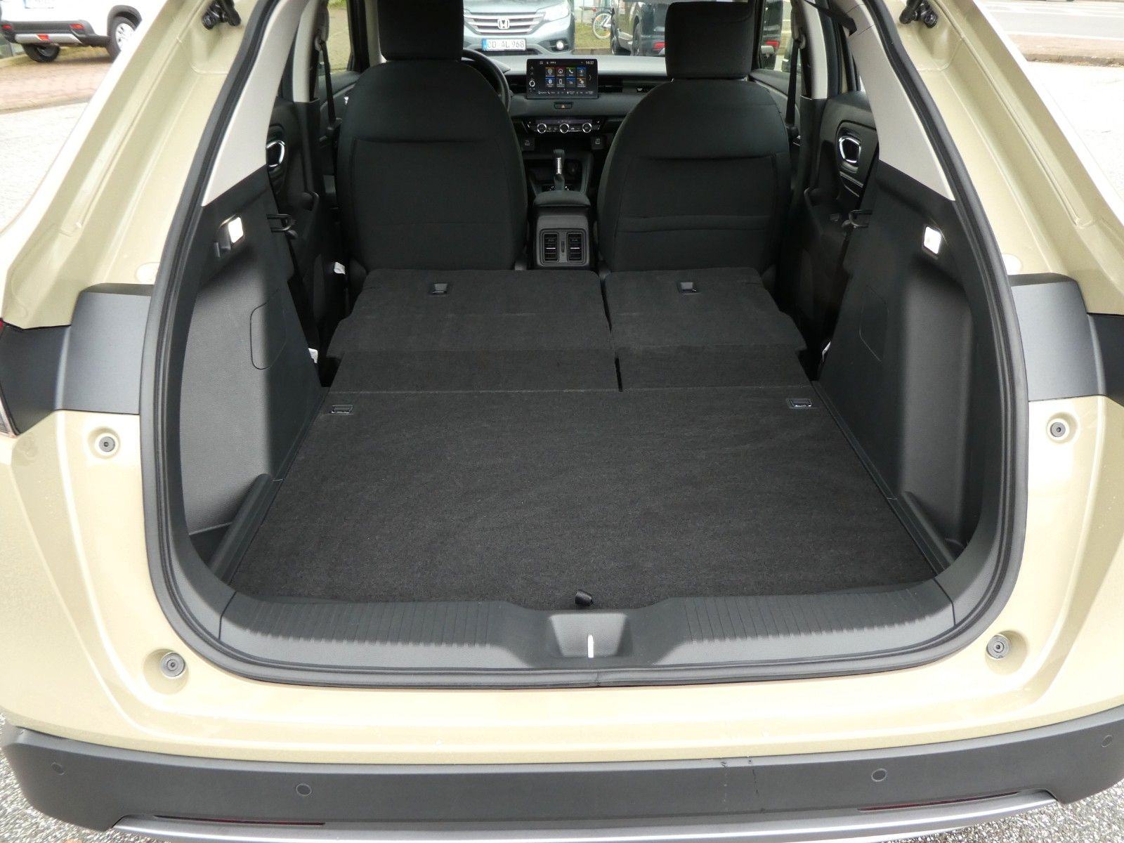 Honda HR-V 1.5 i-MMD e:HEV e-CVT 131 KS HYBRID ELEGANCE ACC-TEMPOMAT, fotografija 17