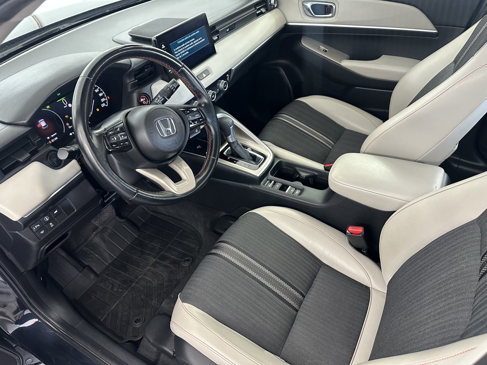 Honda HR-V 1,5, fotografija 17
