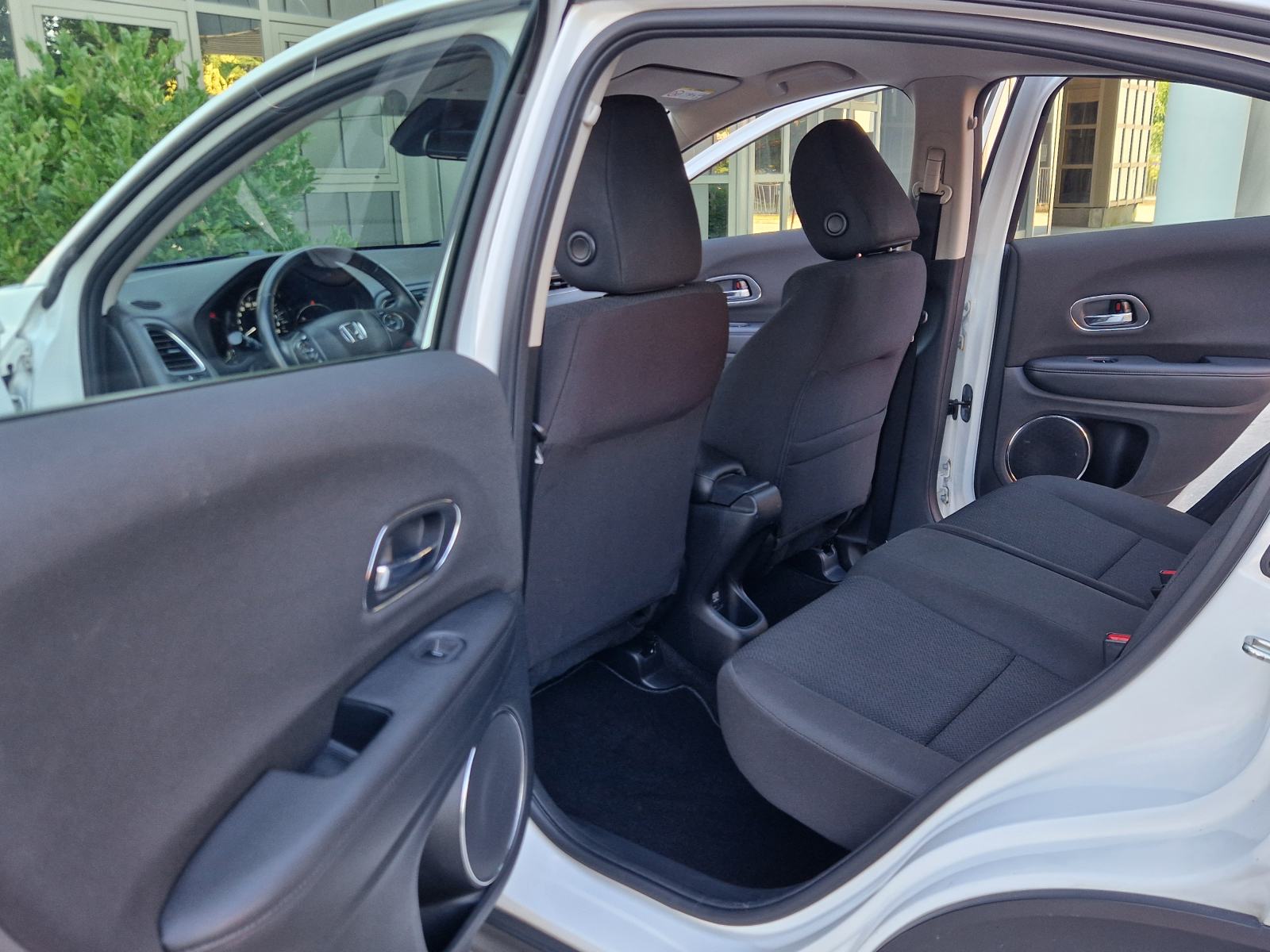 HONDA HR-V 1.5 i-VTEC ELEGANCE - 1.VLASNIK-ORIGINALNO STANJE-SERVISNA, fotografija 13