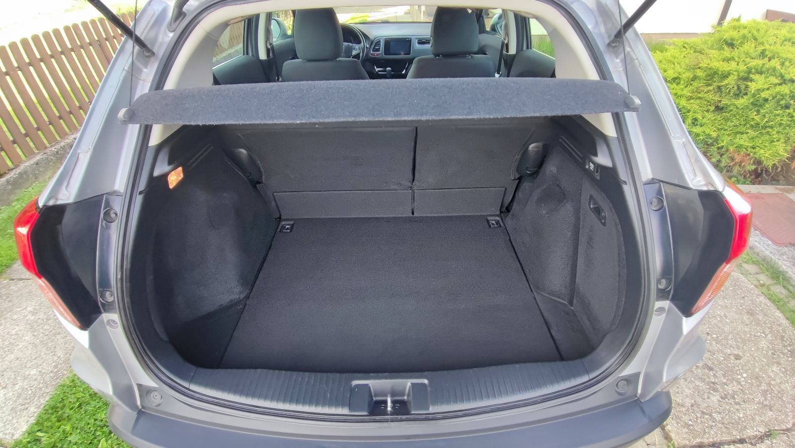 Honda HR-V 1,5 i-VTEC Elegance, fotografija 11