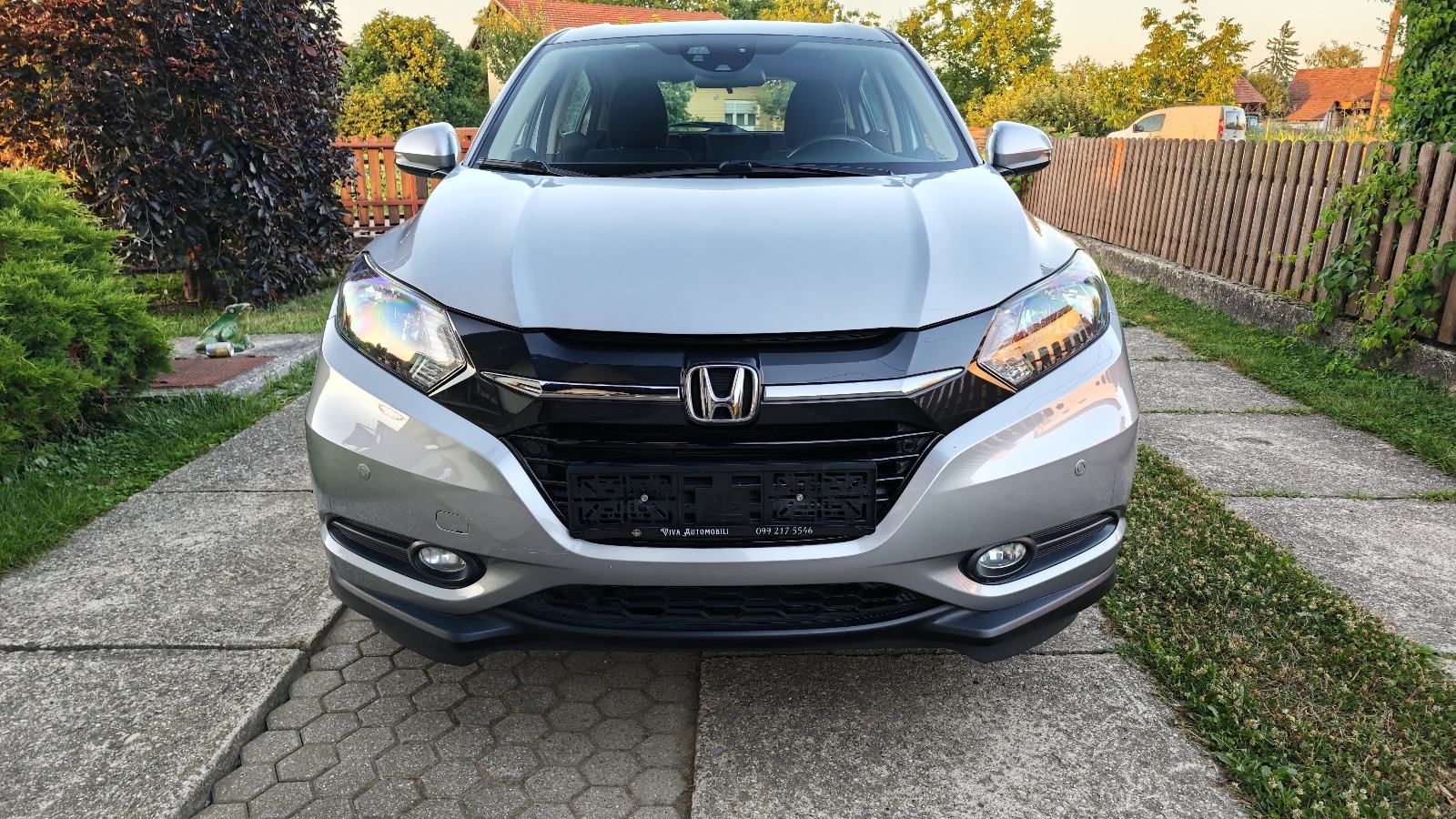 Honda HR-V 1,5 i-VTEC Elegance, fotografija 2
