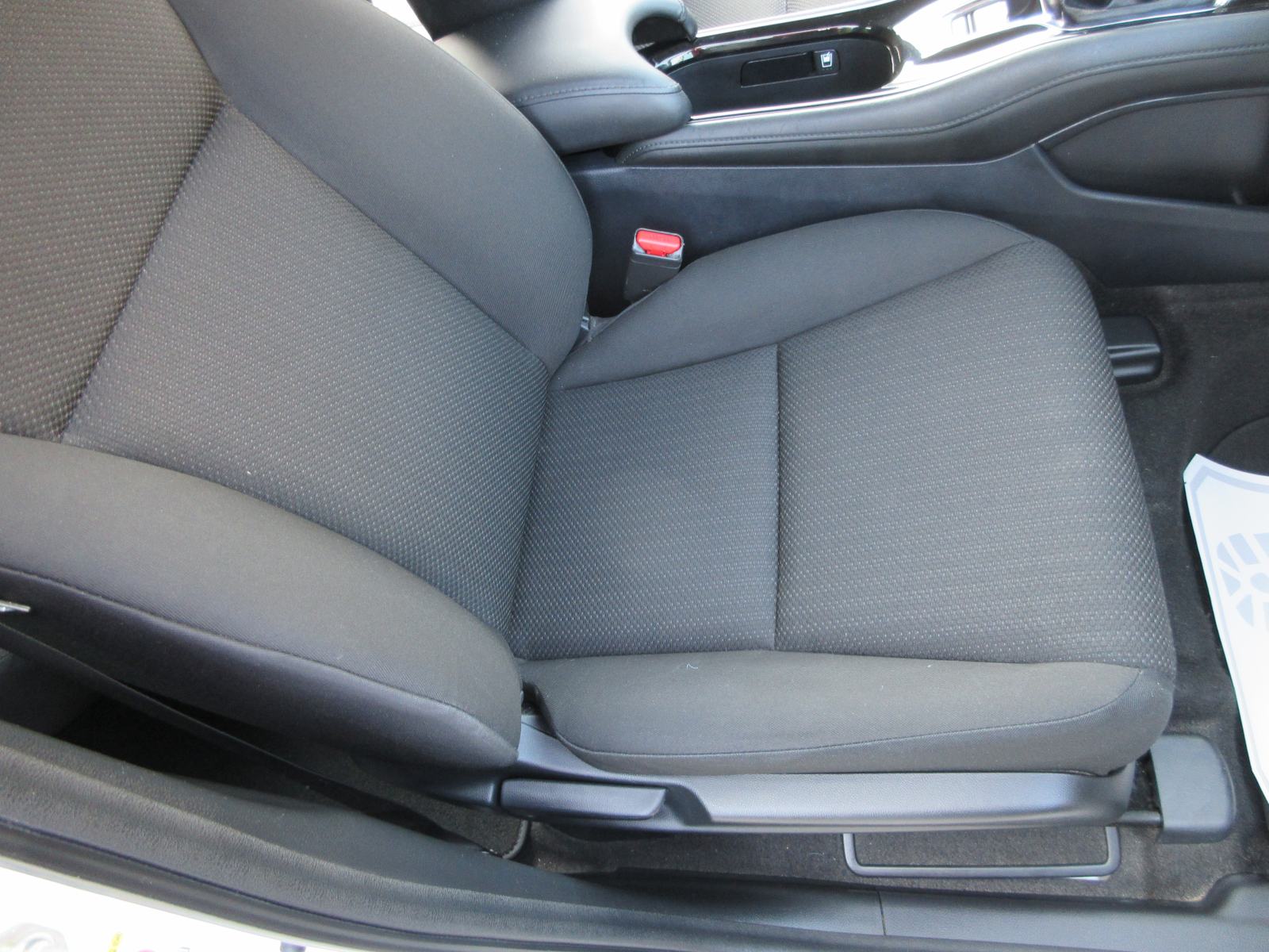 HONDA HR-V 1.5 I-VTEC NAVIGACIJA,TEMPOMAT,GR.SJEDALA,PDC,ALU 16 !!, fotografija 12