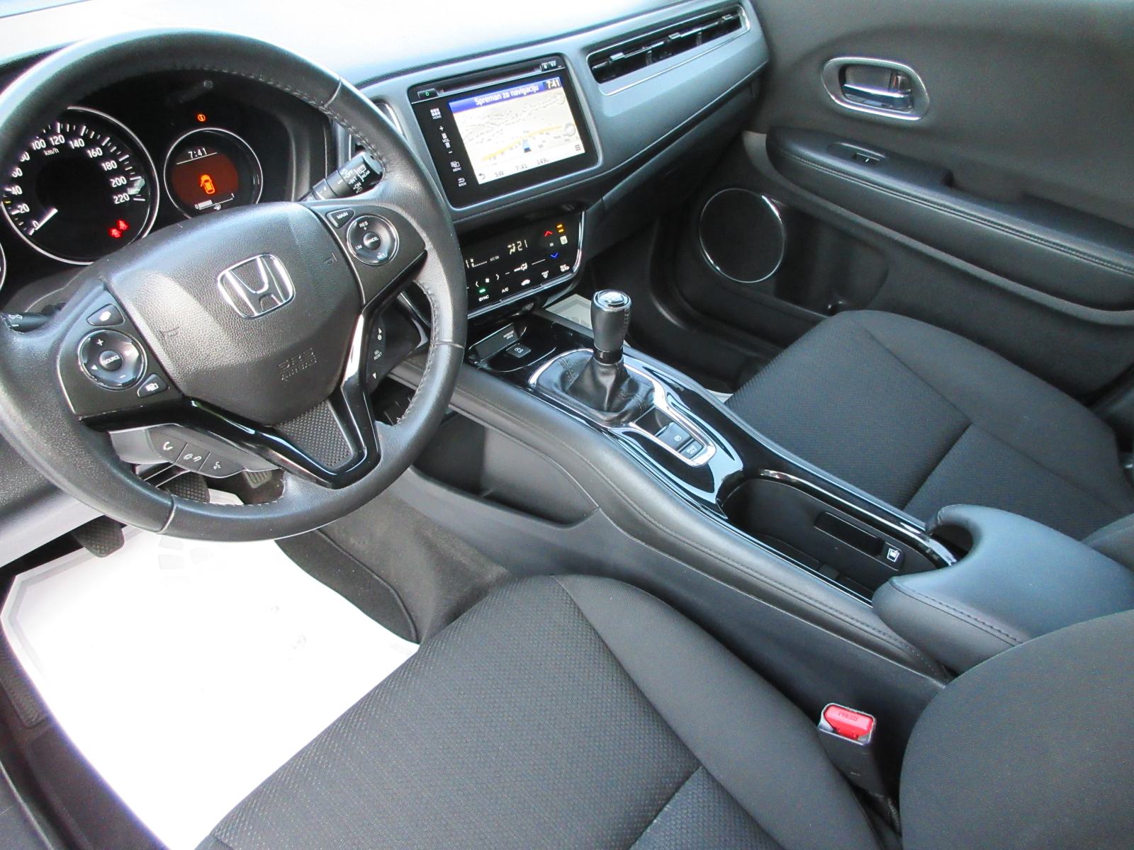 HONDA HR-V 1.5 I-VTEC NAVIGACIJA,TEMPOMAT,GR.SJEDALA,PDC,ALU 16 !!, fotografija 15