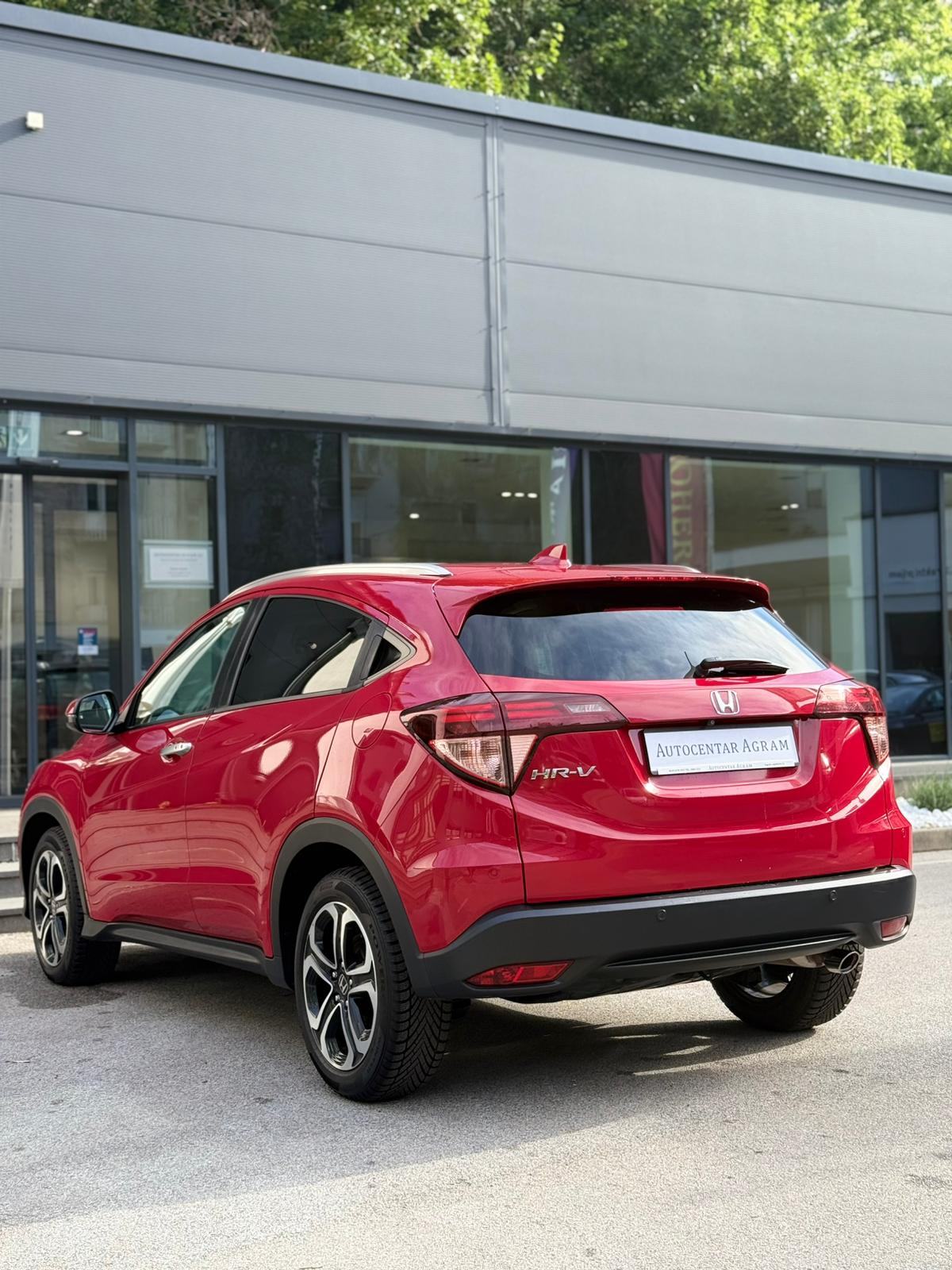 Honda HR-V 1,5 i-VTEC, fotografija 4