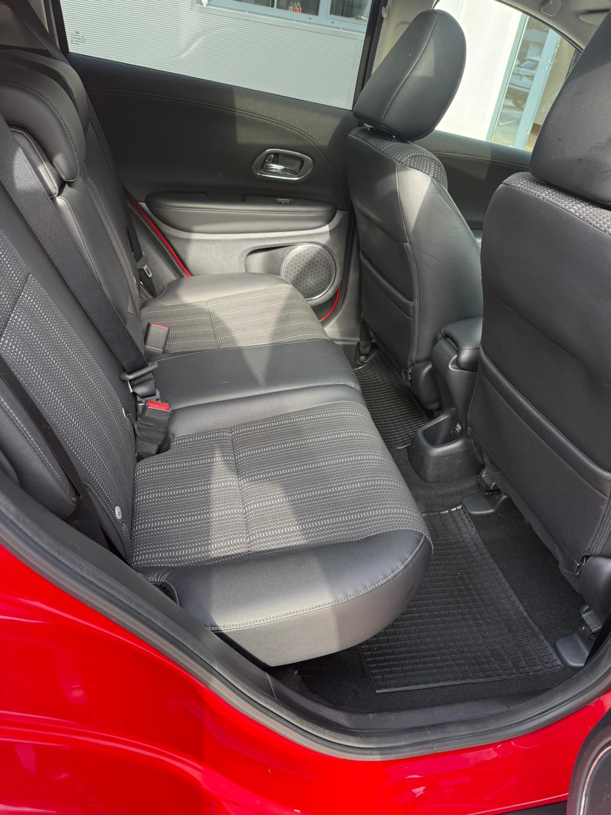 Honda HR-V 1,5 i-VTEC, fotografija 17
