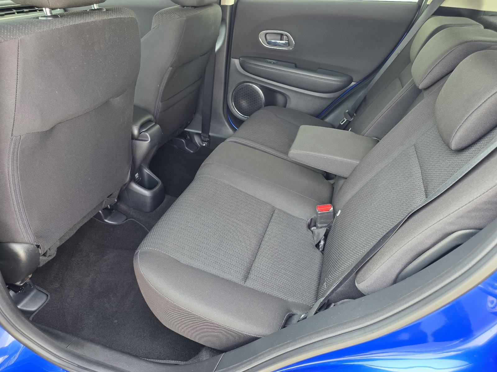 Honda HR-V 1,5 i-VTEC 119.950KM, SERVISNA, JAMSTVO 12MJ., fotografija 14