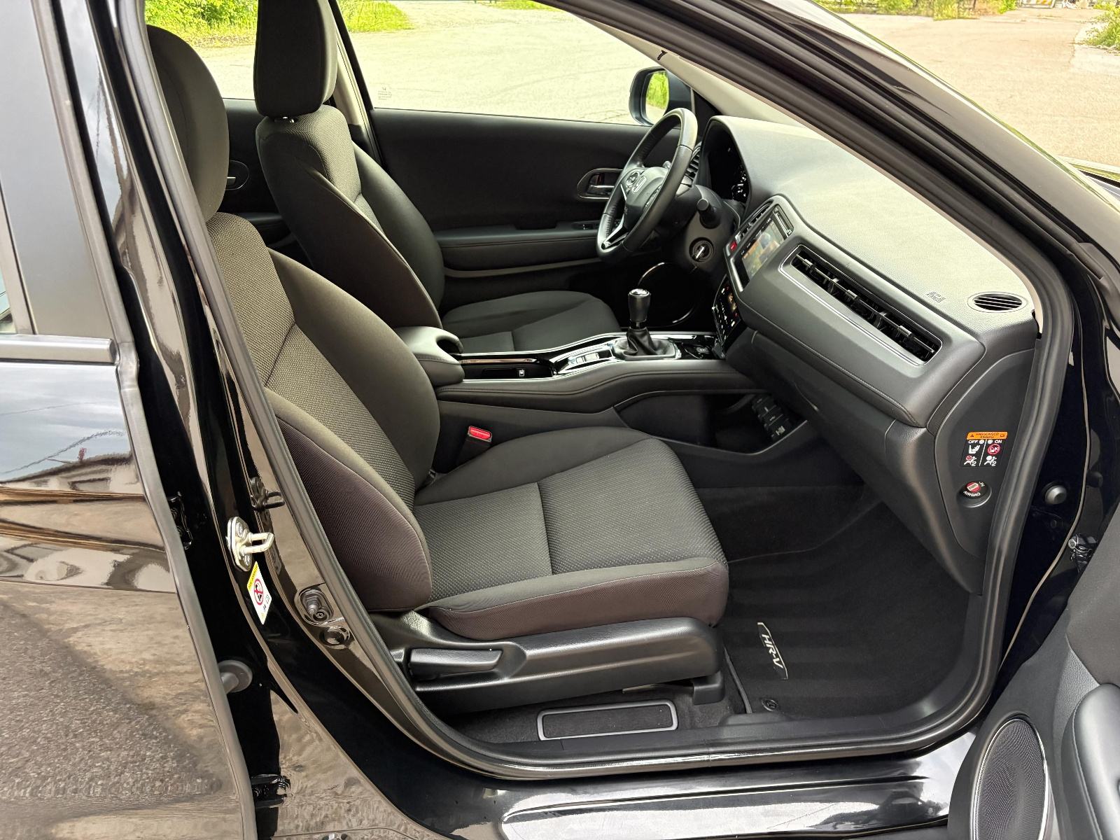 Honda HR-V 1,6 i-DTEC 90.100km - 1.VLASNIK, TOP STANJE, JAMSTVO 12MJ., fotografija 17