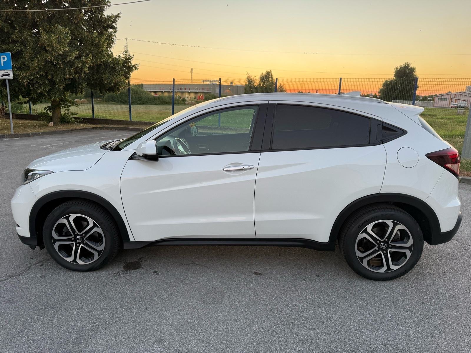 Honda HR-V 1,6 i-DTEC,NAVI,LED,PANORAMA,2xPDC,KAMERA..., fotografija 3