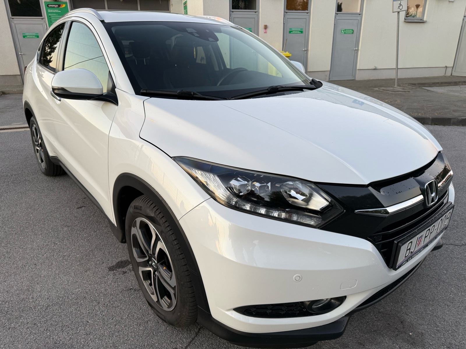 Honda HR-V 1,6 i-DTEC,NAVI,LED,PANORAMA,2xPDC,KAMERA..., fotografija 8