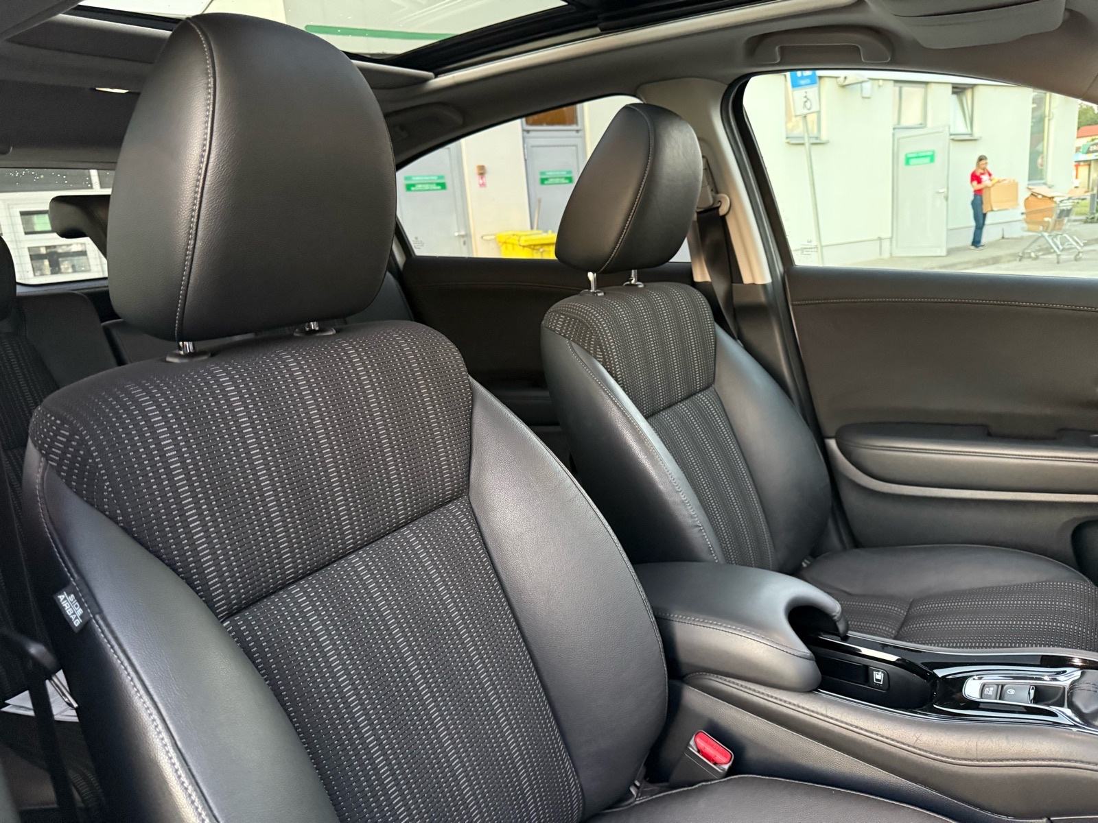 Honda HR-V 1,6 i-DTEC,NAVI,LED,PANORAMA,2xPDC,KAMERA..., fotografija 16