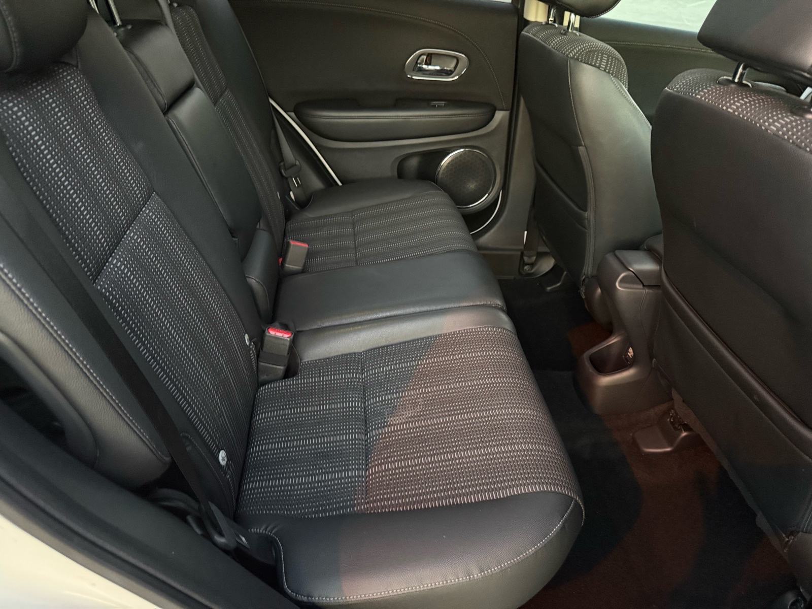 Honda HR-V 1,6 i-DTEC,NAVI,LED,PANORAMA,2xPDC,KAMERA..., fotografija 18