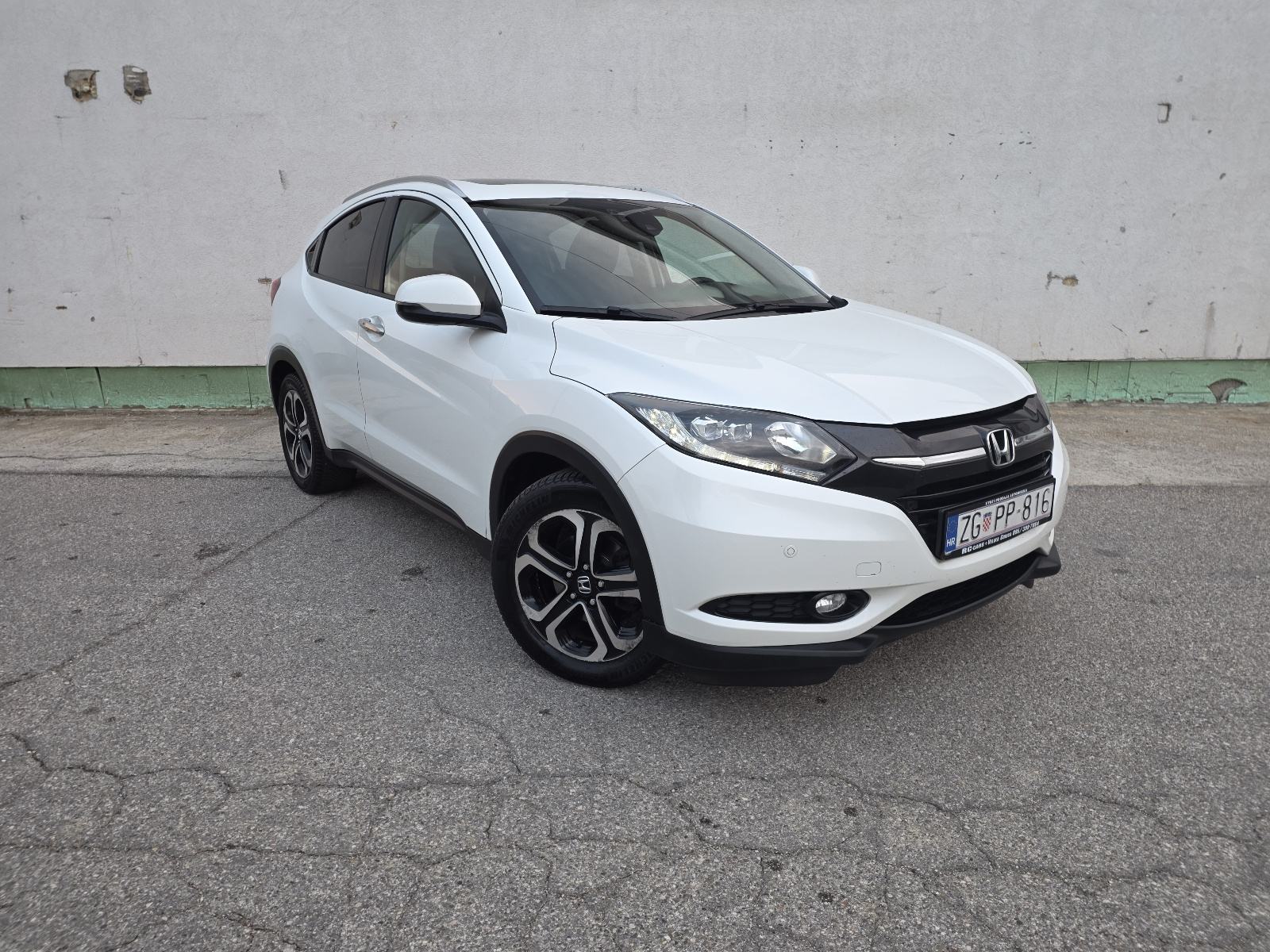 Honda HR-V 1,6 i-DTEC, NAVIGACIJA, PANORAMA, SERVISNA, TOP STANJE!, fotografija 6