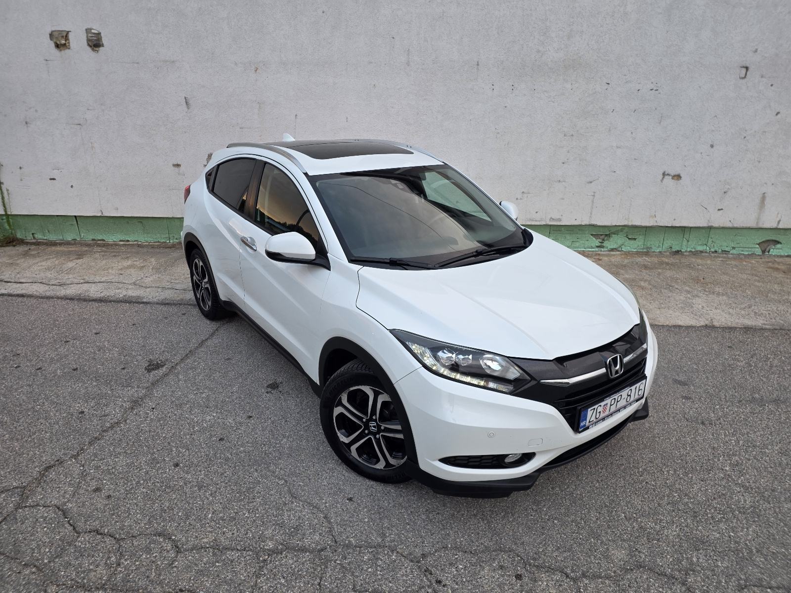 Honda HR-V 1,6 i-DTEC, NAVIGACIJA, PANORAMA, SERVISNA, TOP STANJE!, fotografija 7