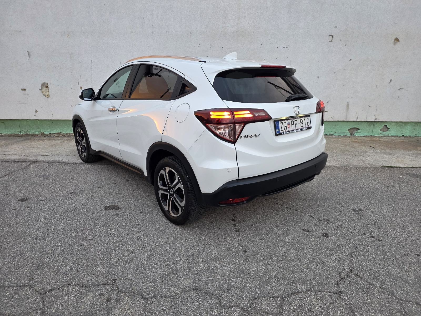 Honda HR-V 1,6 i-DTEC, NAVIGACIJA, PANORAMA, SERVISNA, TOP STANJE!, fotografija 14