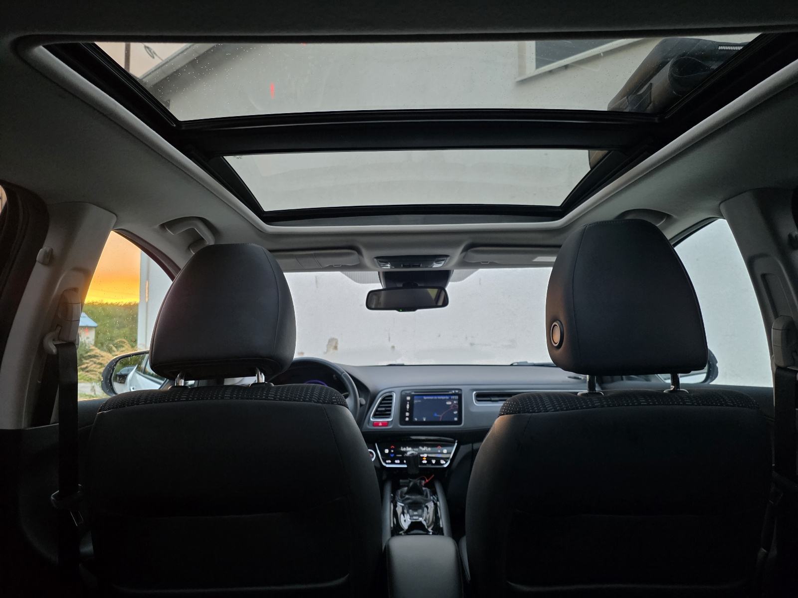 Honda HR-V 1,6 i-DTEC, NAVIGACIJA, PANORAMA, SERVISNA, TOP STANJE!, fotografija 17