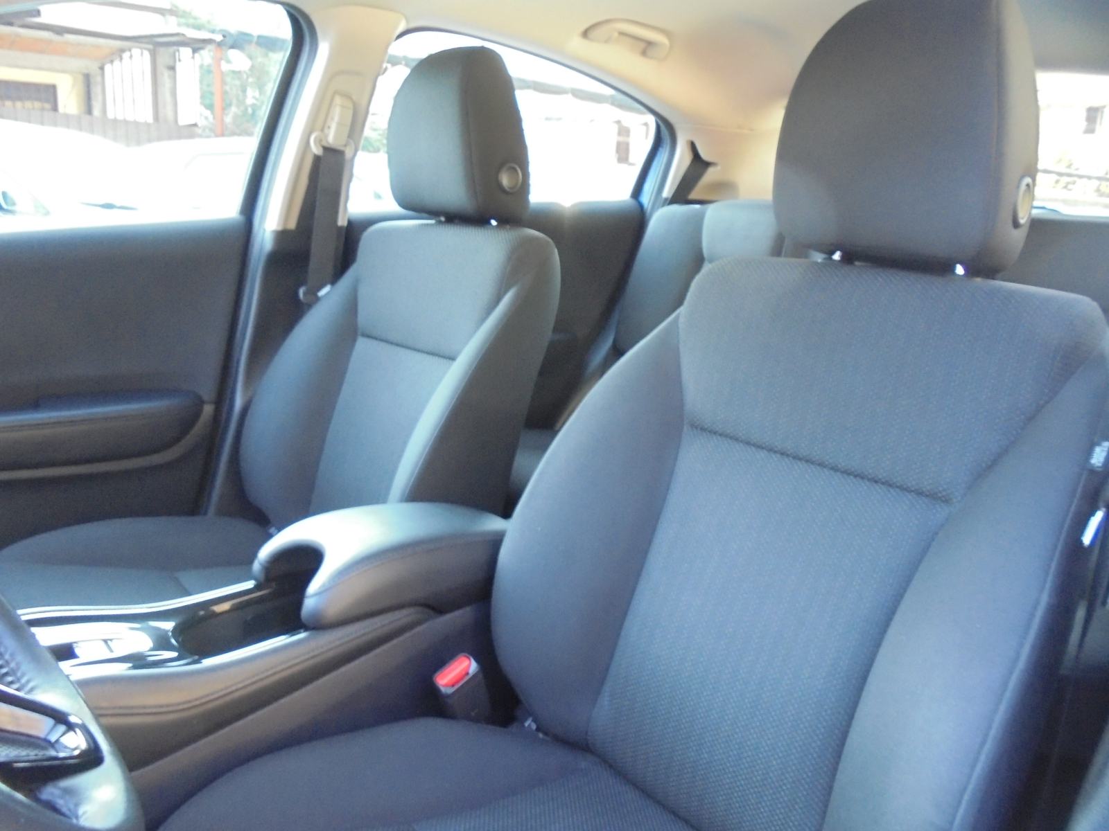 HONDA HR-V 1.6 DTEC NAVIGACIJA,TEMPOMAT,GR. SJEDALA,ALU 17 !!, fotografija 10