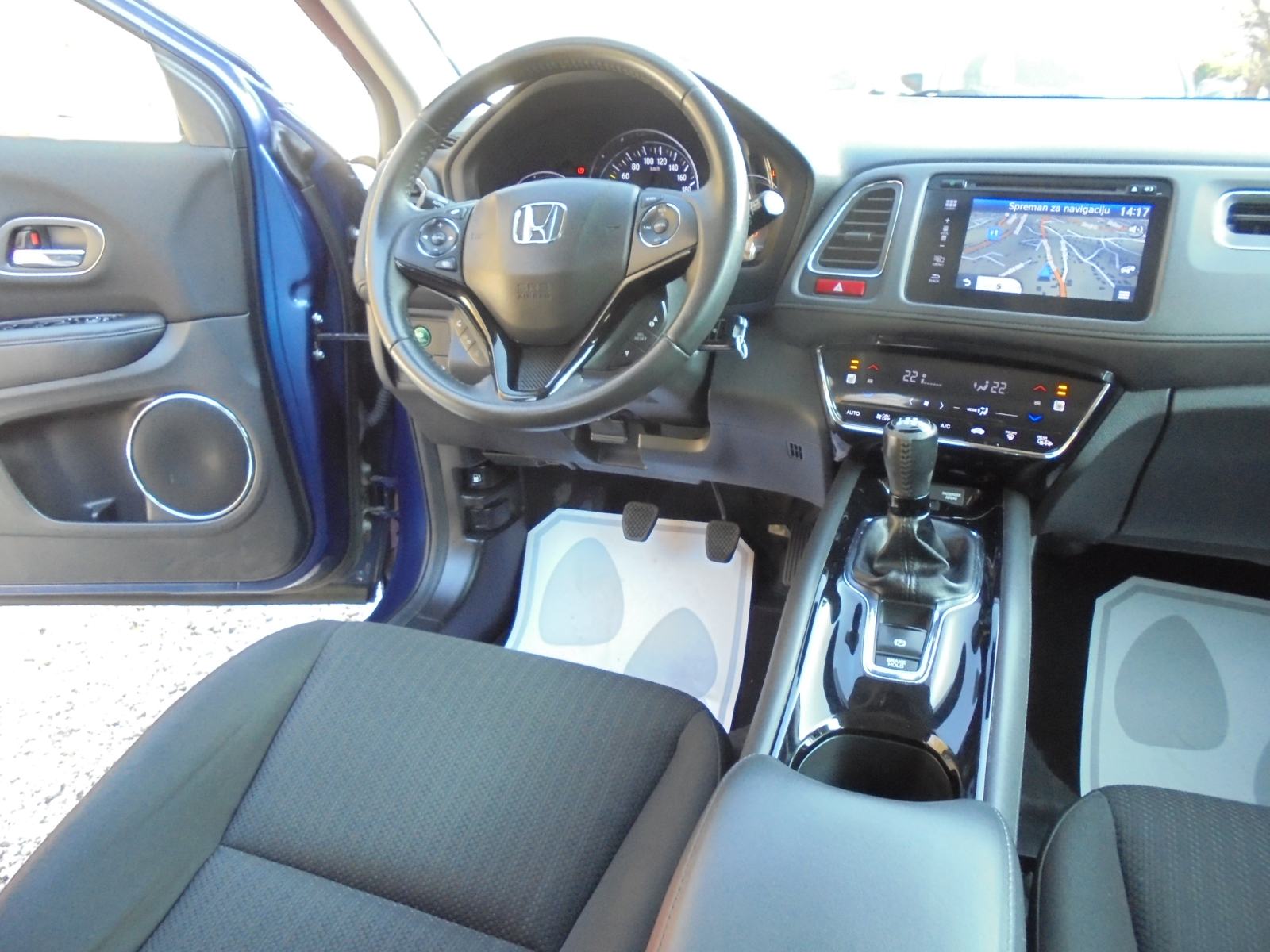 HONDA HR-V 1.6 DTEC NAVIGACIJA,TEMPOMAT,GR. SJEDALA,ALU 17 !!, fotografija 20