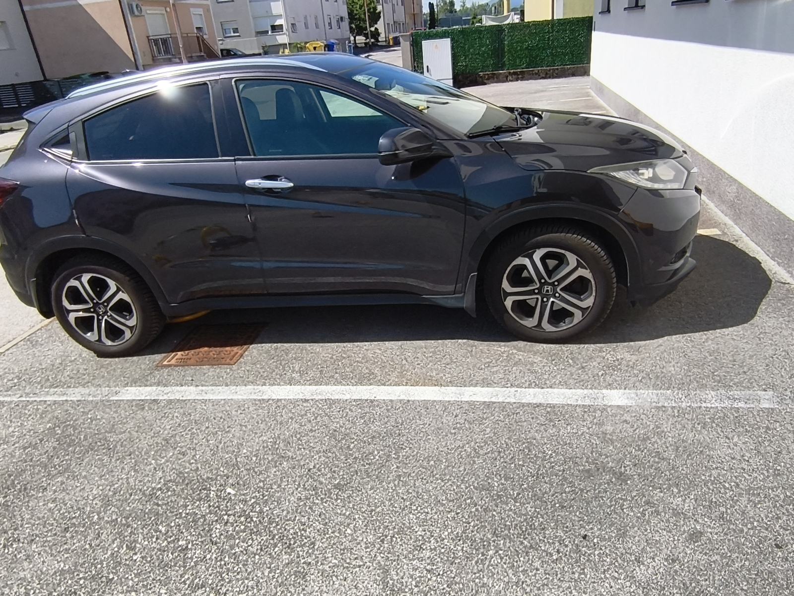 Honda HR-V 1,6 i-DTEC Executive, fotografija 1