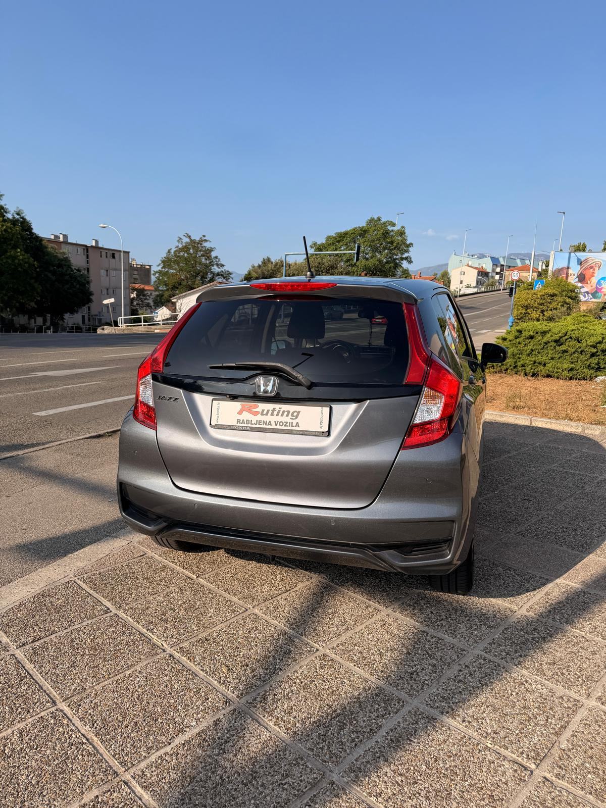 Honda Jazz 1,3 Elegance*ALU KAMERA TEMPOMAT LED*REG DO: 01/2027*, fotografija 6