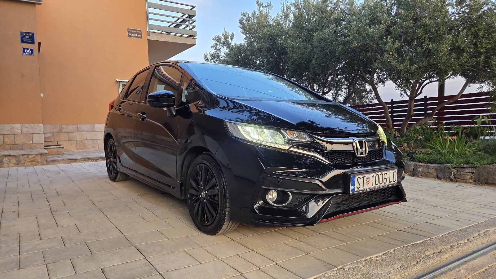 HONDA JAZZ 1,5 DYNAMIC 2018 god, fotografija 3