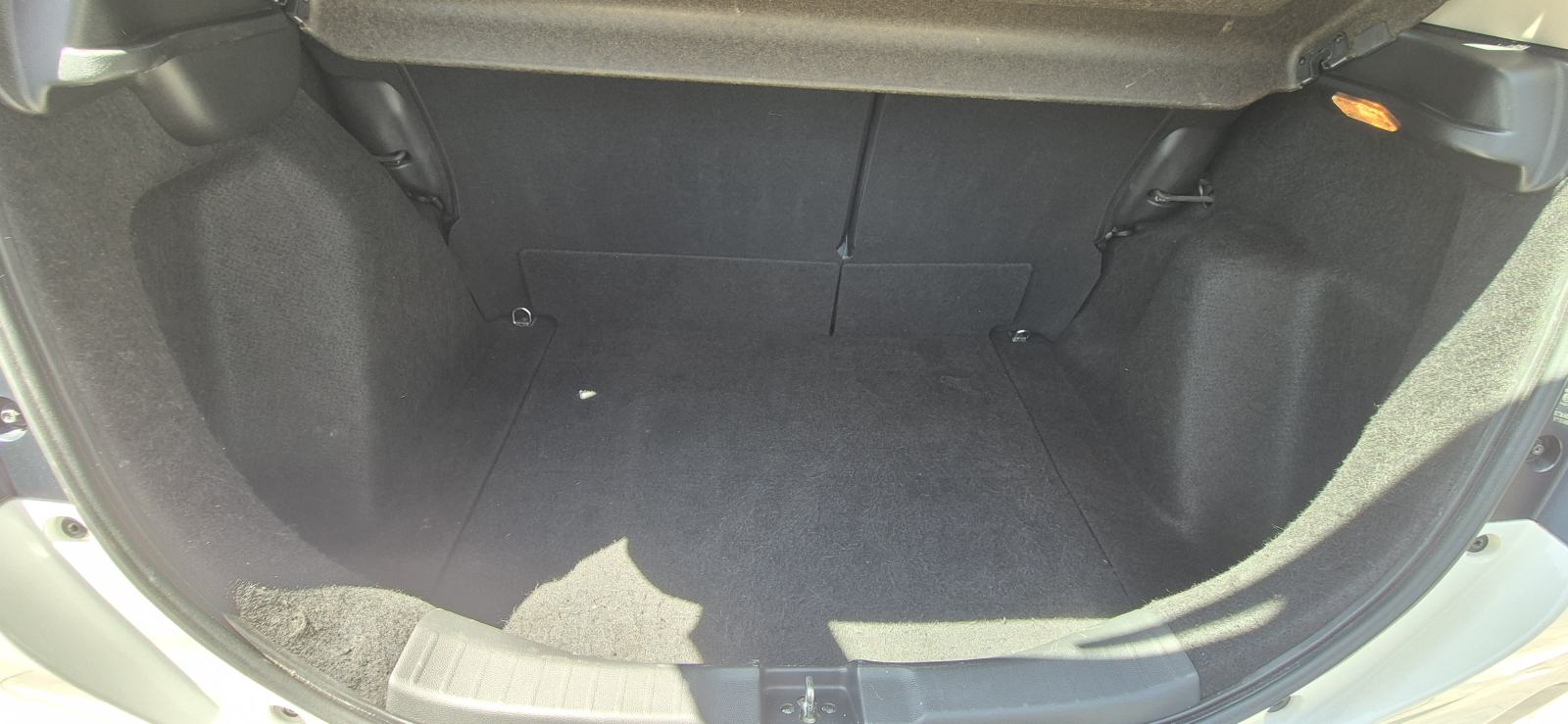 Honda Jazz 1,3i Trend, reg. godinu dana!, fotografija 10