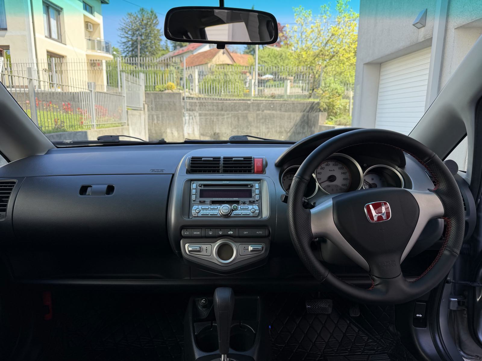 Honda Jazz 1,4 AUTOMATIK , REG.05/2027 ! 189000 KM ! KARTICE ! ZAMJENA, fotografija 9
