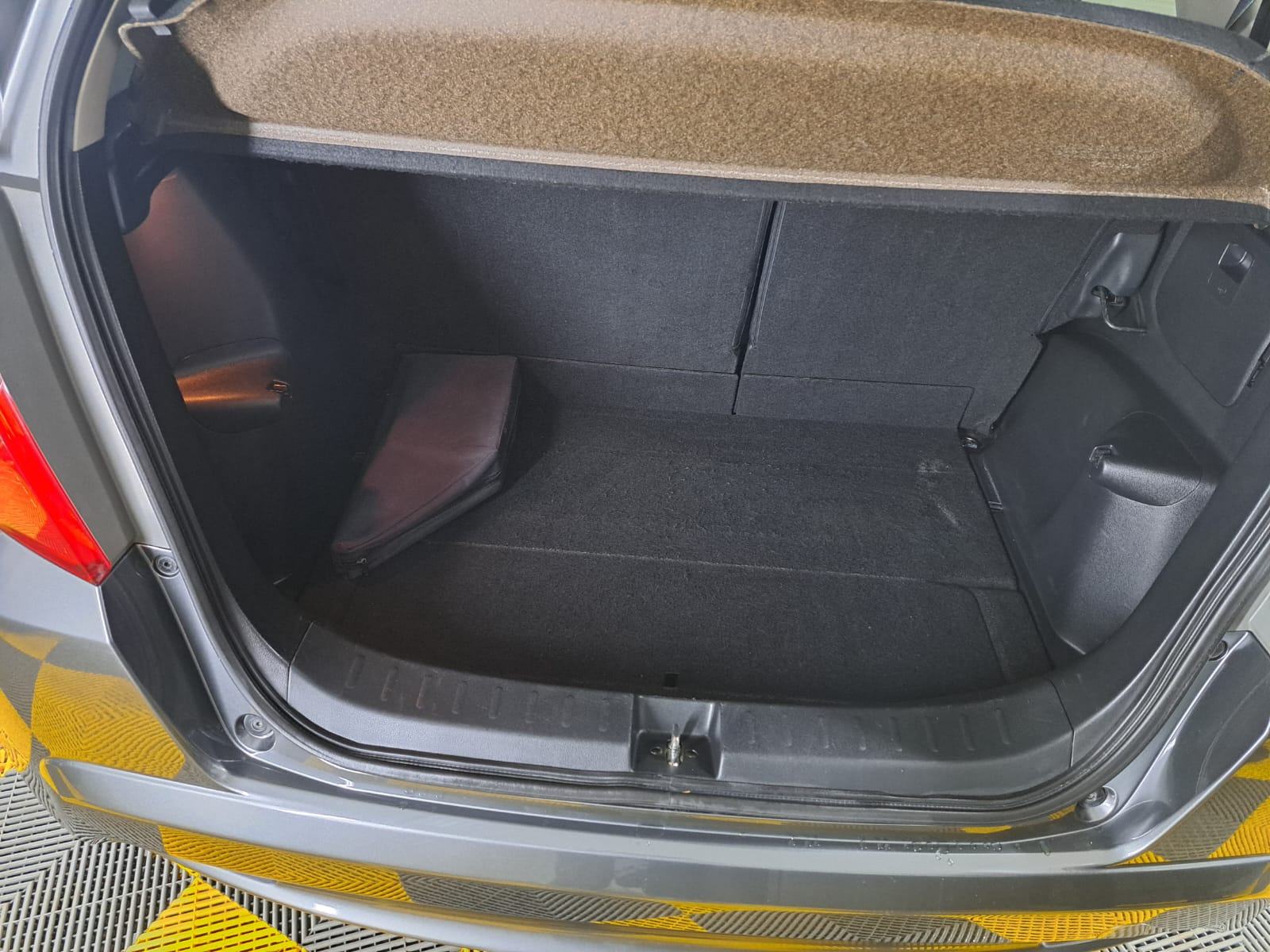 Honda Jazz 1,4 sa plinom, fotografija 13