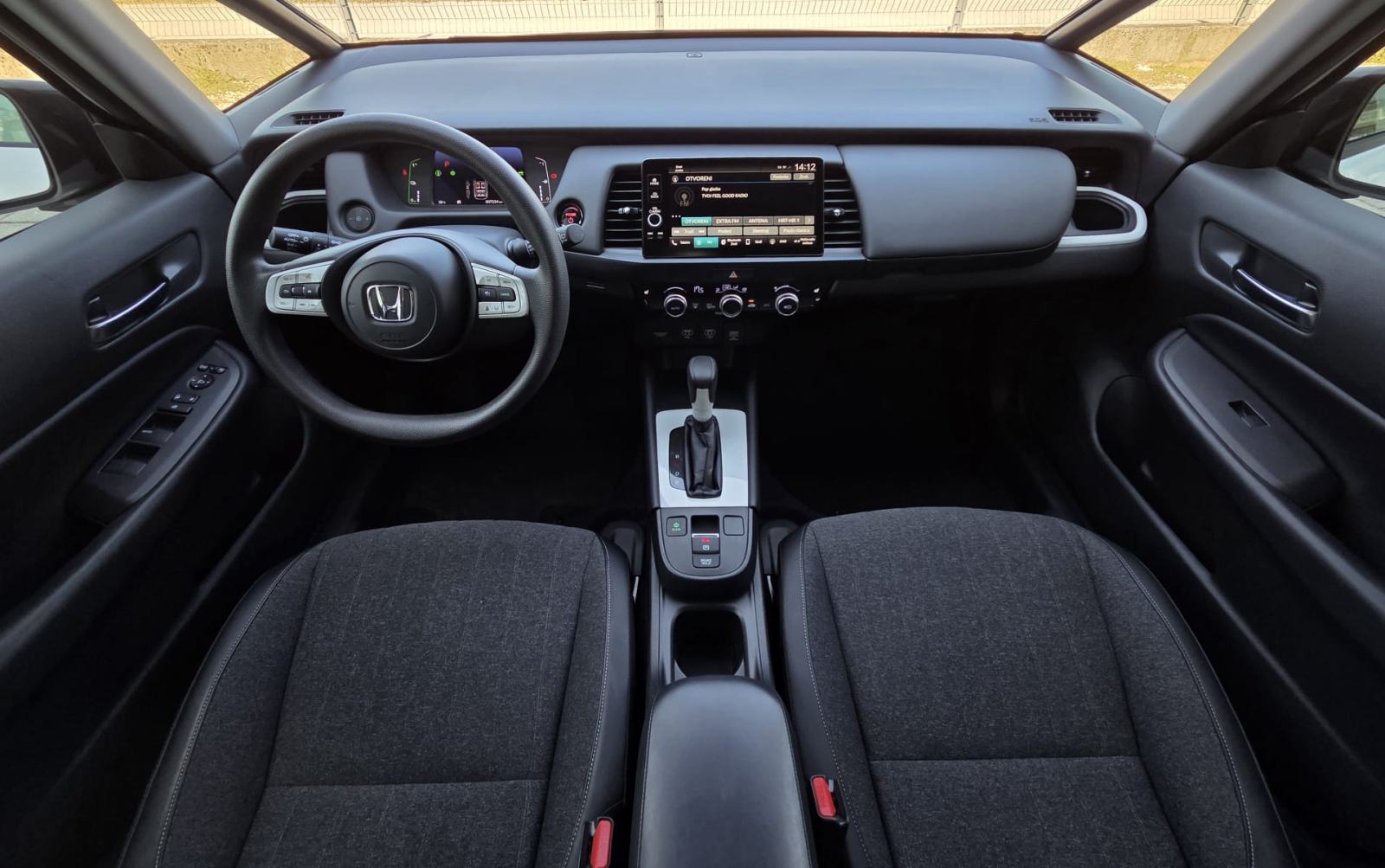 HONDA JAZZ 1,5 AUTOMATIK*FULL HYBRID*ELEGANCE***7.000 KM***GARANCIJA*, fotografija 7