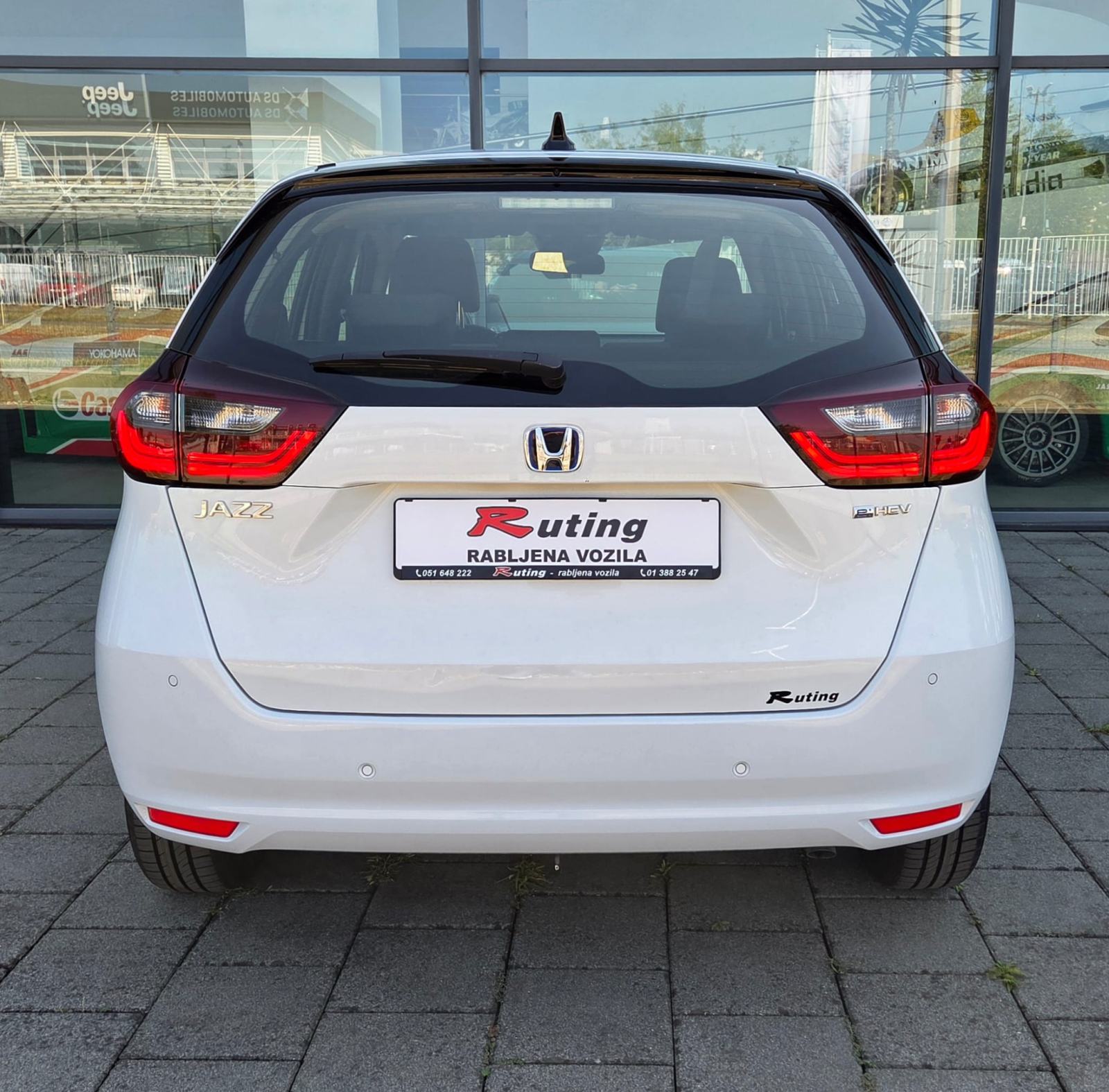 HONDA JAZZ 1,5 AUTOMATIK*FULL HYBRID*ELEGANCE***7.000 KM***GARANCIJA*, fotografija 5