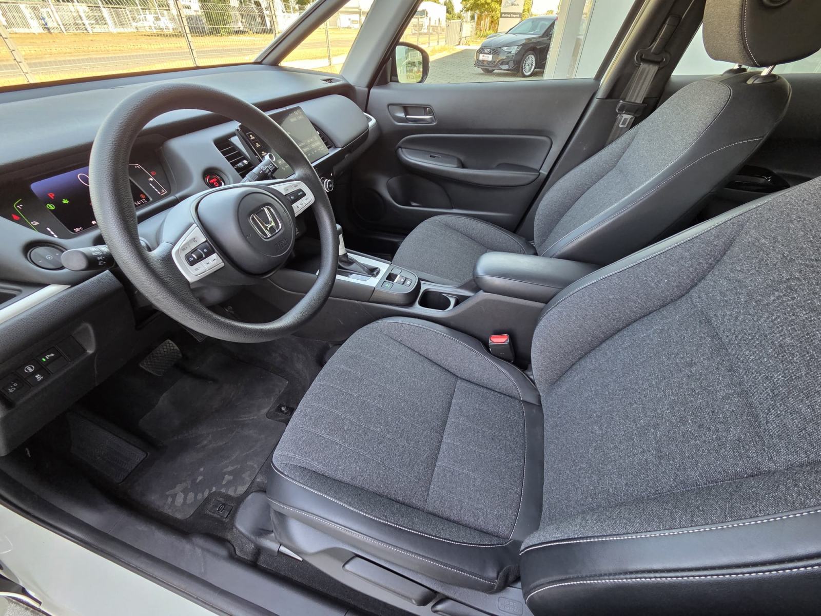 HONDA JAZZ 1,5 AUTOMATIK*FULL HYBRID*ELEGANCE***7.000 KM***GARANCIJA*, fotografija 8