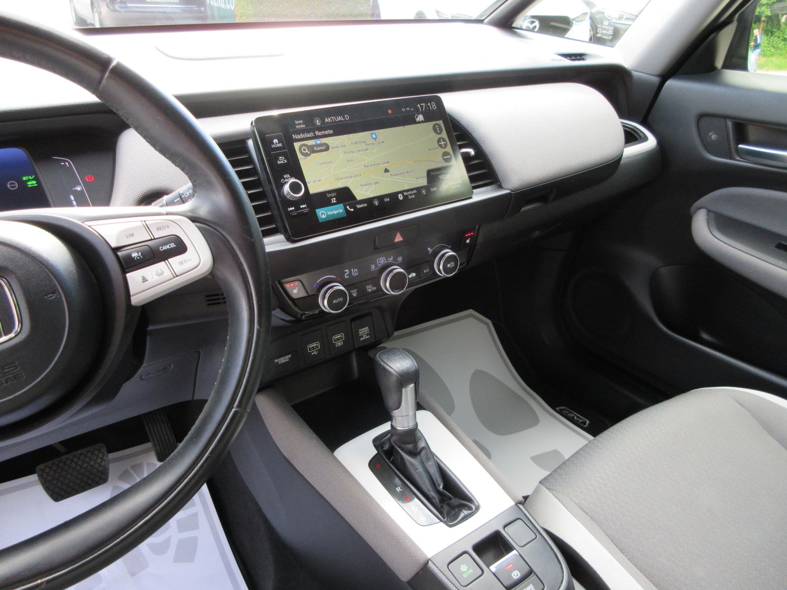 HONDA JAZZ 1.5 i-VTEC CROSSTAR,NAVIGACIJA,TEMPOMAT,GR.SJEDALA,LED,ALU, fotografija 15