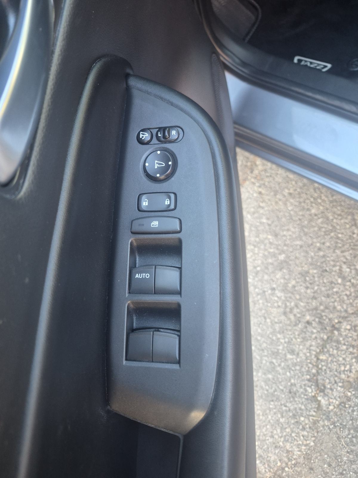 Honda jazz Hibrid, fotografija 14