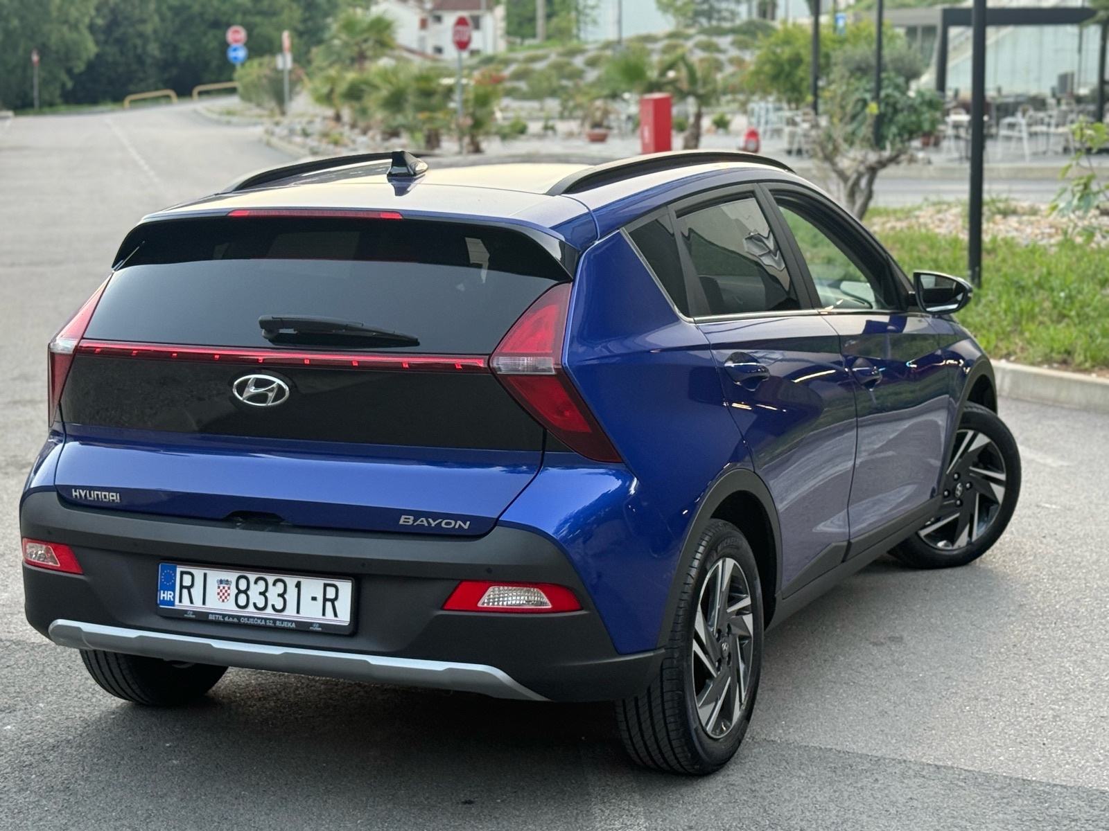 Hyundai Bayon 1,0 T-GDI Navi,Led,Kamera,Zamjena!!, fotografija 3
