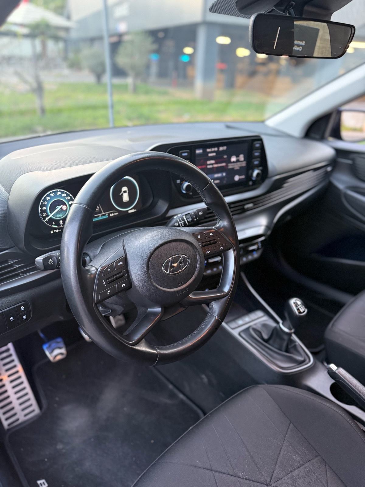 Hyundai Bayon 1,0 T-GDI Navi,Led,Kamera,Zamjena!!, fotografija 6
