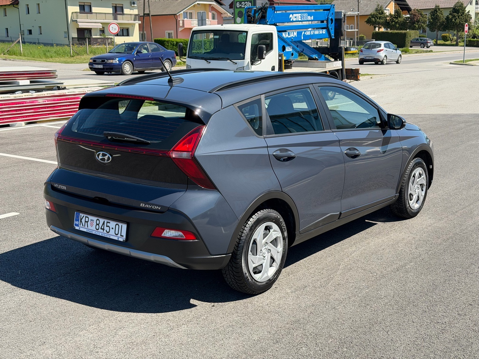 Hyundai Bayon 1,2 MPI 25.000km, grijanje volana i sjedala, fotografija 3