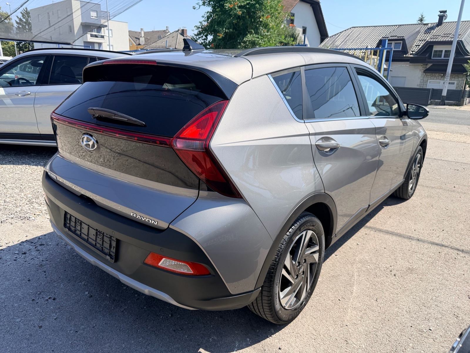 Hyundai Bayon 1,2 MPI*ODLICNO STANJE*, fotografija 5