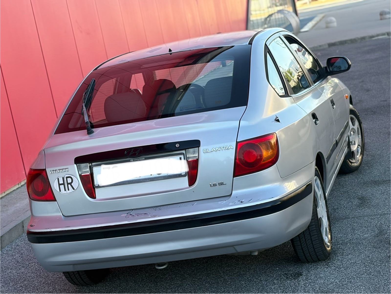 HYUNDAI ELANTRA 1.6 GL 150.000 KM PRVI VLASNIK !!!, pogled izvana - slika 4