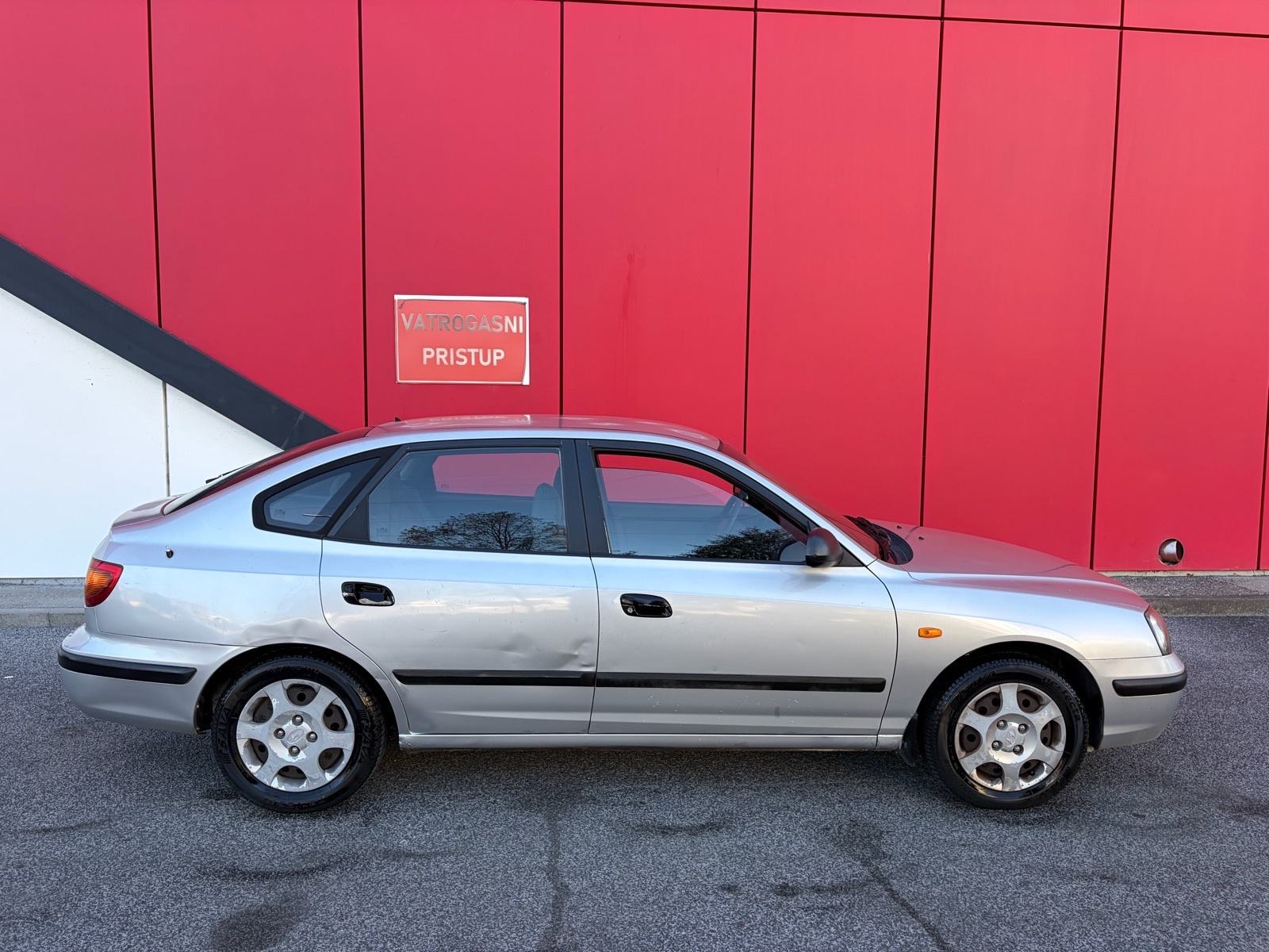 HYUNDAI ELANTRA 1.6 GL 150.000 KM PRVI VLASNIK !!!, fotografija 7