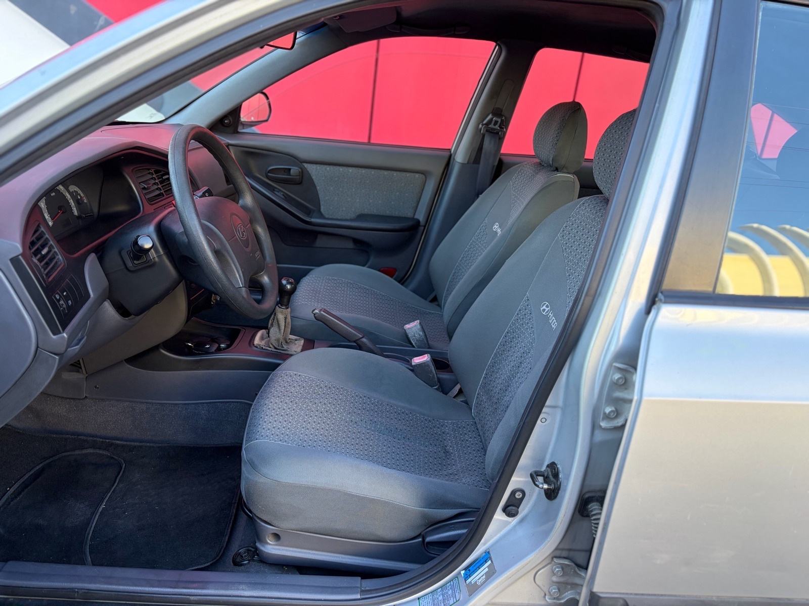 HYUNDAI ELANTRA 1.6 GL 150.000 KM PRVI VLASNIK !!!, fotografija 9