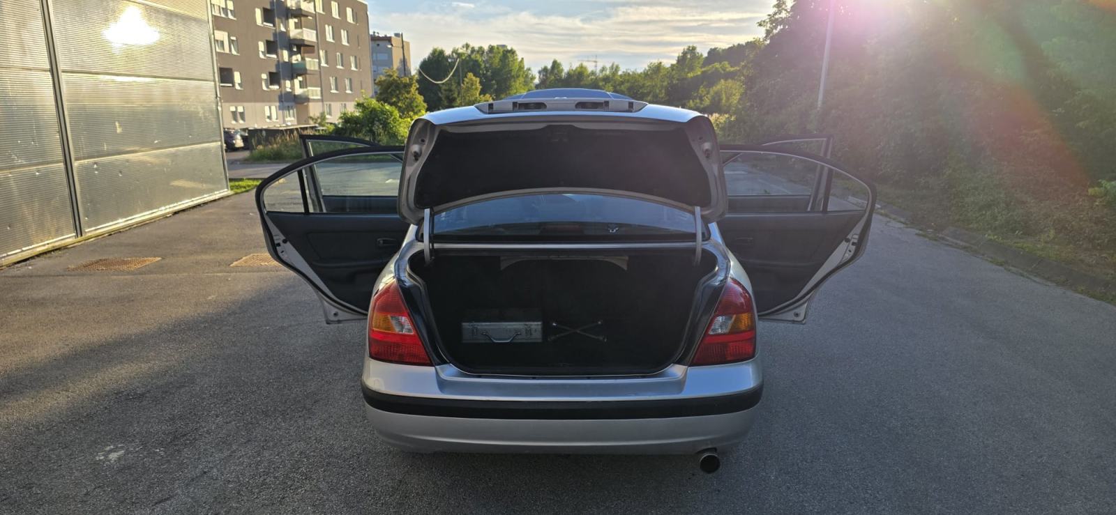 Hyundai Elantra 1,6 GLS reg. do 07/27, Vrlo dobro stanje, fotografija 15