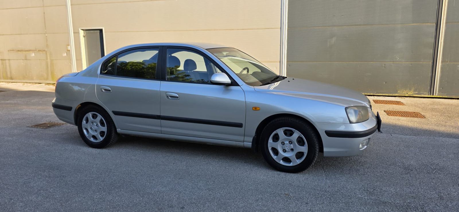 Hyundai Elantra 1,6 GLS reg. do 07/27, Vrlo dobro stanje, fotografija 9