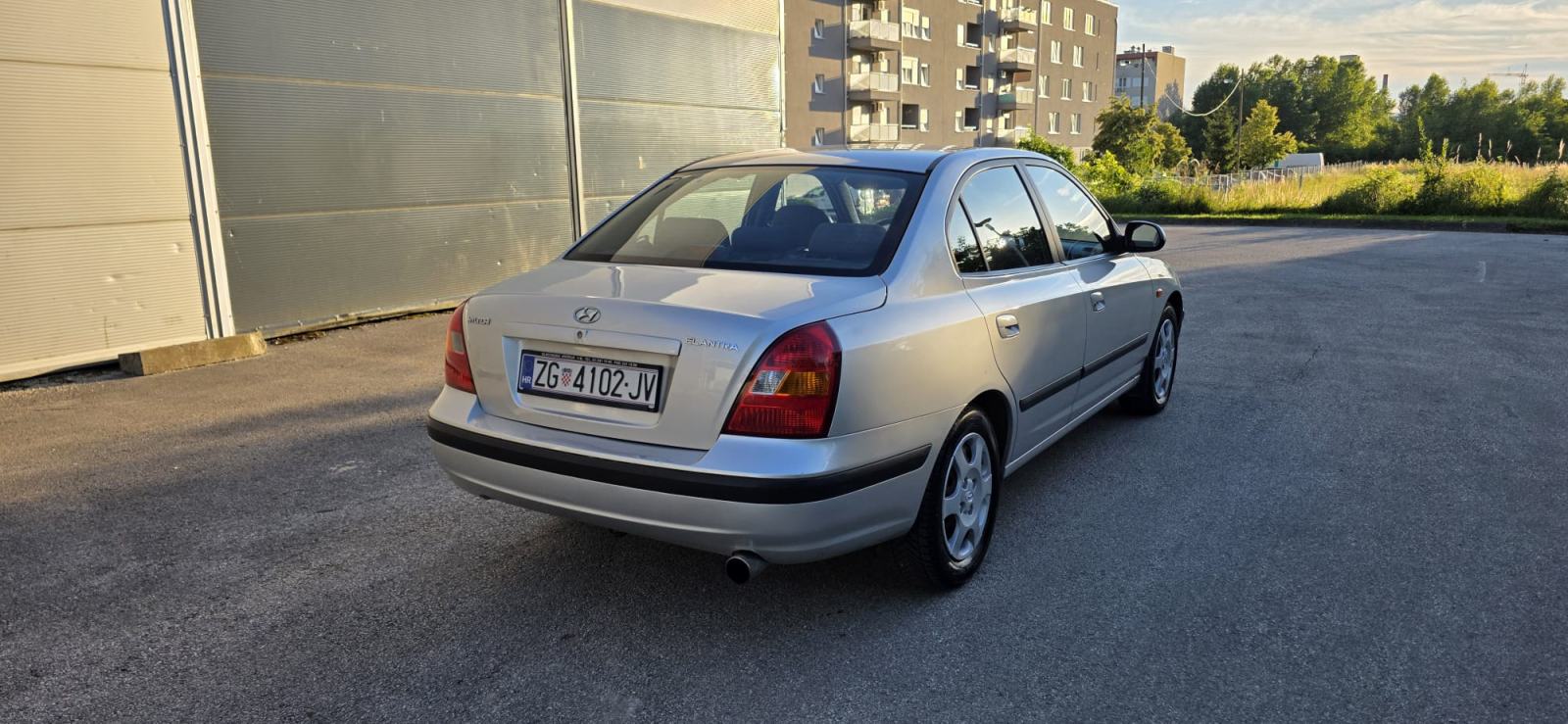 Hyundai Elantra 1,6 GLS reg. do 07/27, Vrlo dobro stanje, fotografija 13