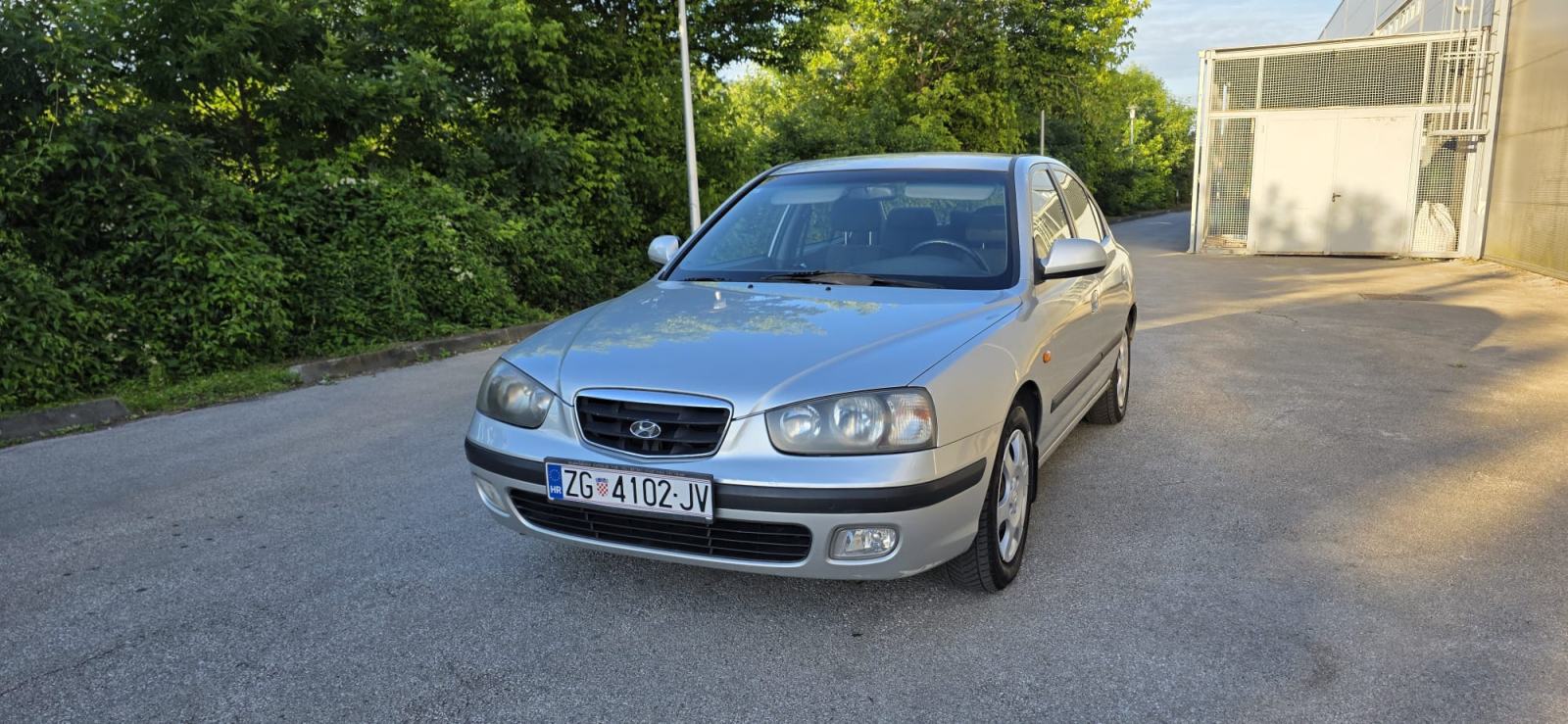 Hyundai Elantra 1,6 GLS reg. do 07/27, Vrlo dobro stanje, pogled izvana - slika 5