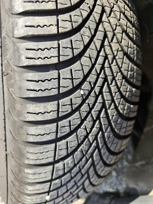 Hyundai Elantra 1,6, fotografija 14