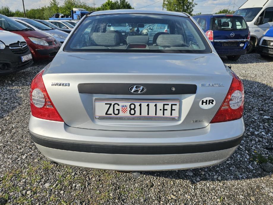 Hyundai Elantra 1,6, fotografija 5