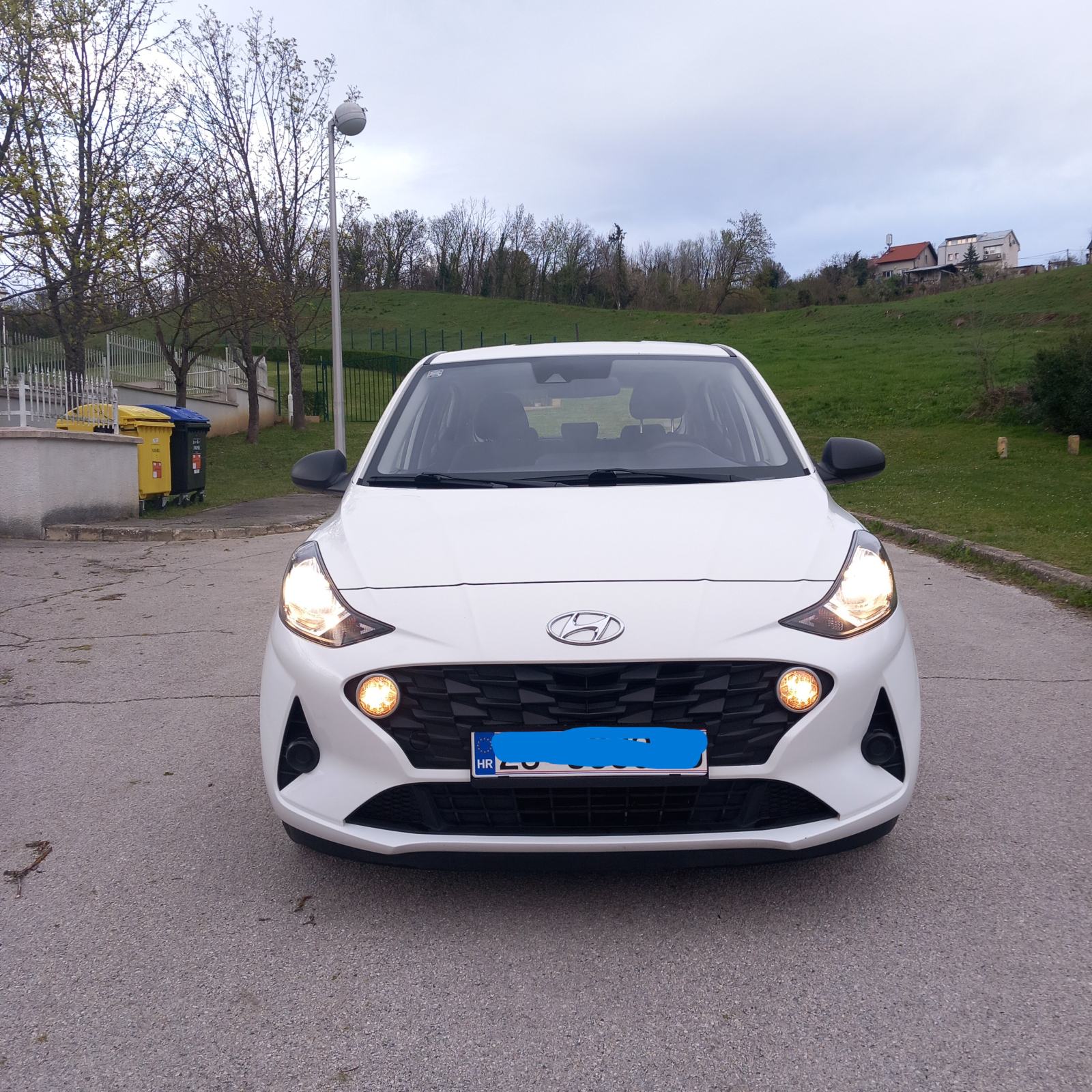 Hyundai i10, uredno servisiran, registriran do 02/2027, leasing, u PDV, fotografija 4