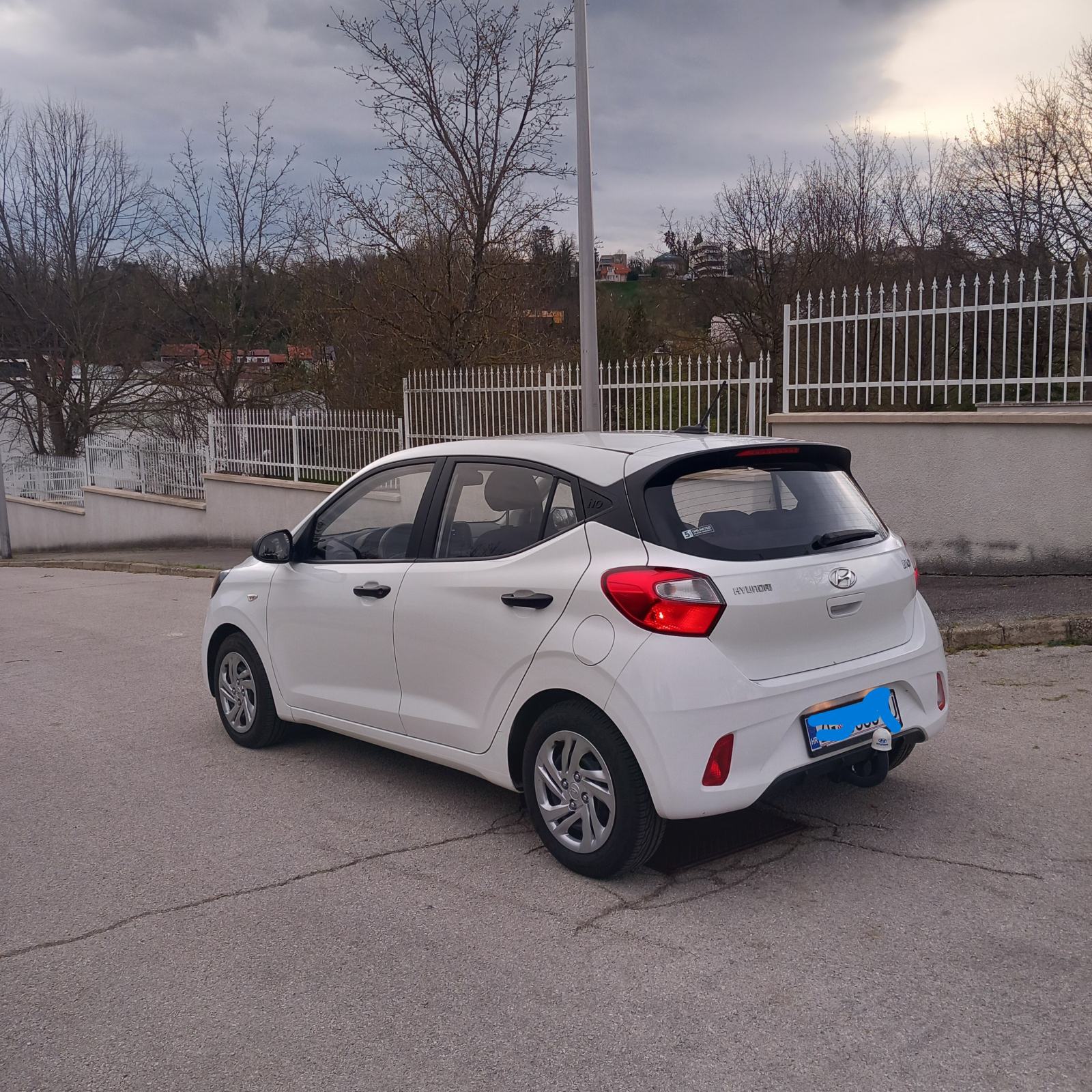 Hyundai i10, uredno servisiran, registriran do 02/2027, leasing, u PDV, fotografija 5